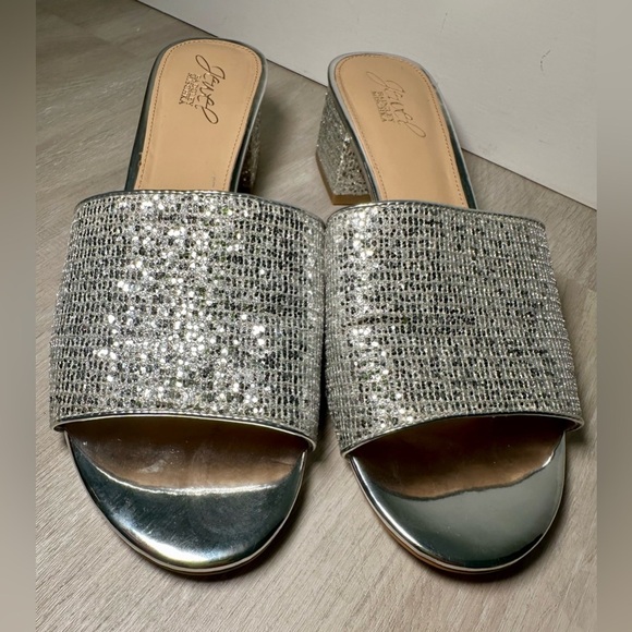 Badgley Mischka Camelia Crystal-Embellished Peep-Toe Mules with Block Heel 7.5 - Picture 11 of 16